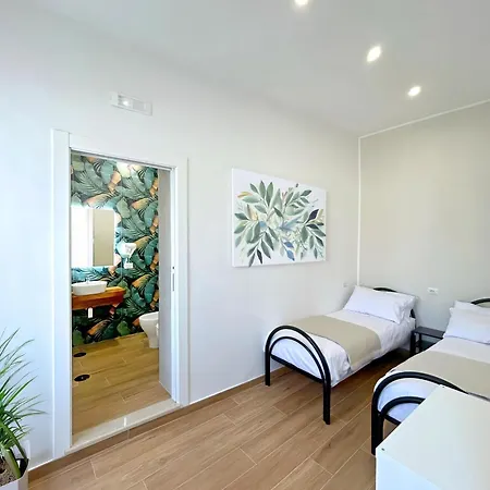 Napolation - Centro Storico Bed & Breakfast 3*